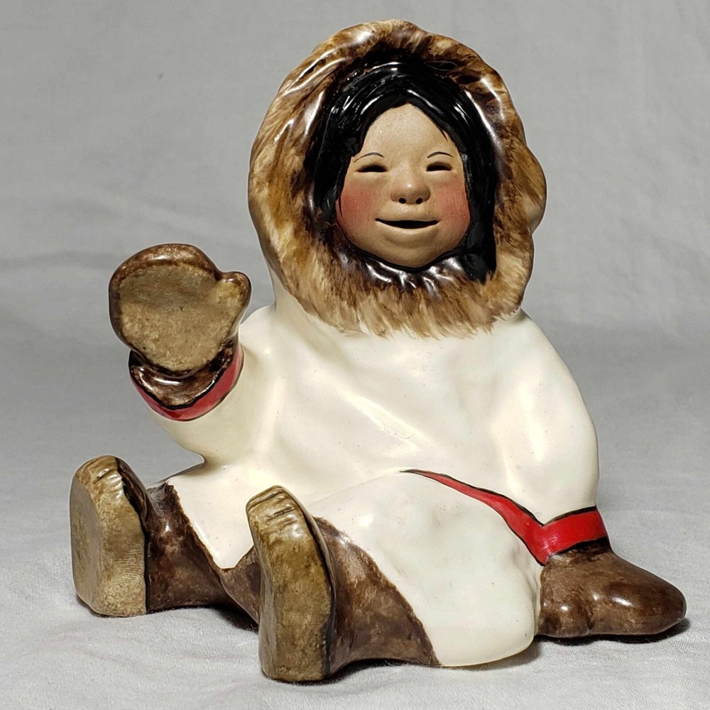 C. Alan Johnson Alaskan Inuit Dinah Sitting Waving Ceramic Figurine ©1982 W556